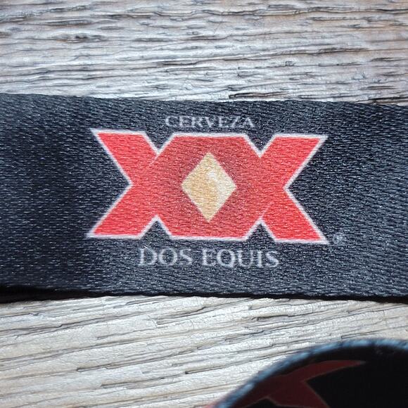 Dos Equis Red Unisex Tee (District) "XX" - Size Large & 36" Strap - Picture 8 of 9
